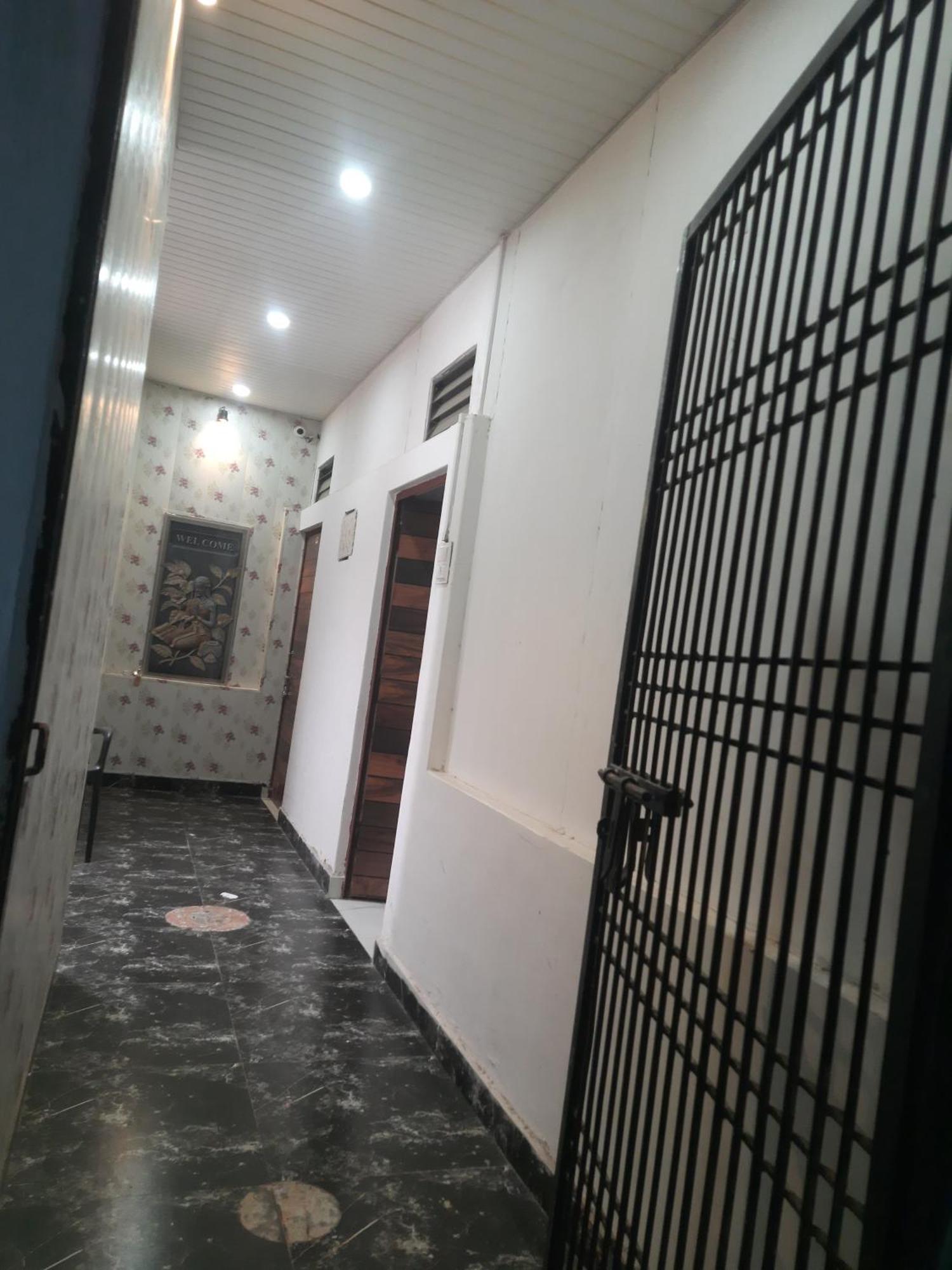 Baba Paying Guest House فاراناسي المظهر الخارجي الصورة